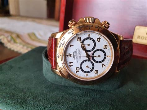 rolex daytona con cinturino pelle